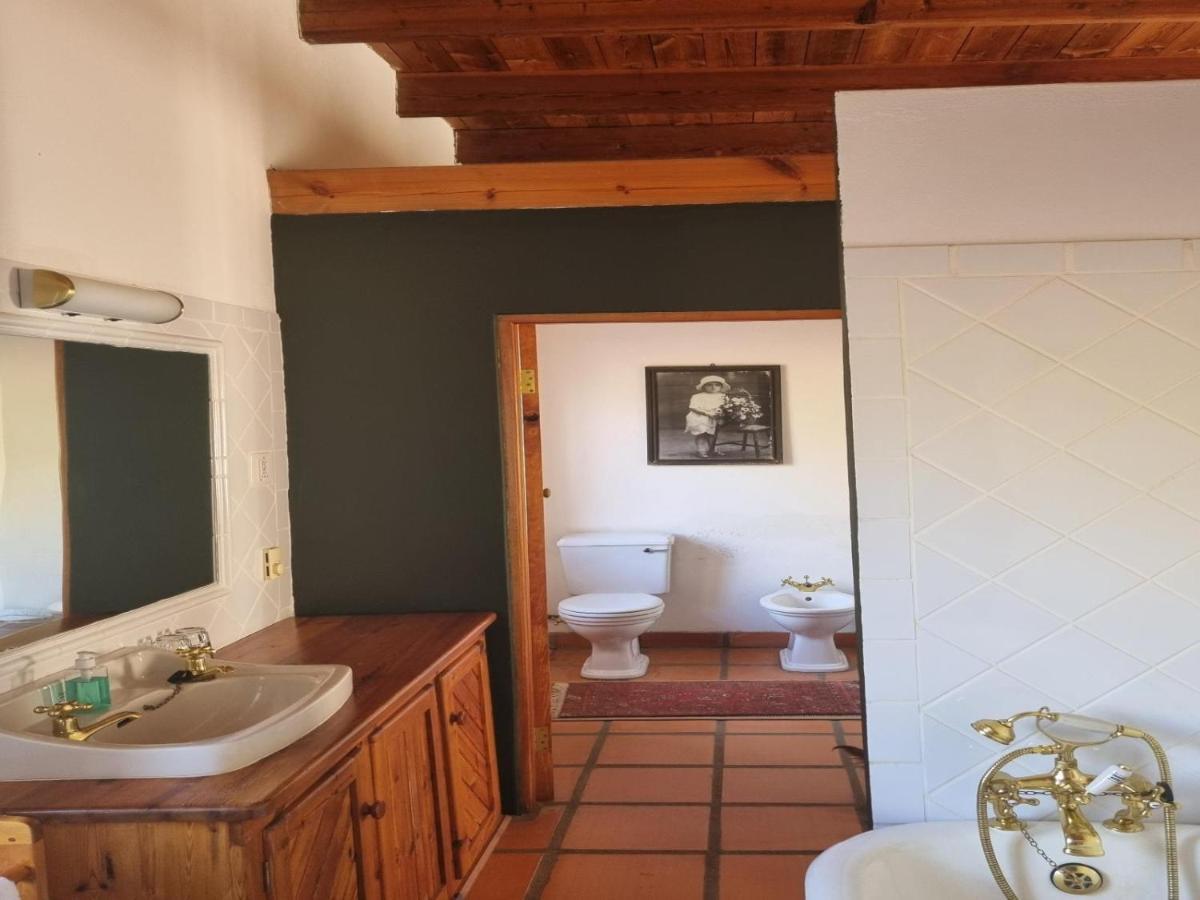 BuffelskloofRed Mountain Ridge Karoo Oasis And Guest Farmアパートメント エクステリア 写真